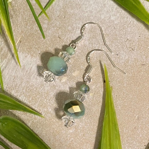 3/$18 Gorgeous Clear & Iridescent Sea Foam Green Faceted Glass Bead Silver Hook - Picture 2 of 8